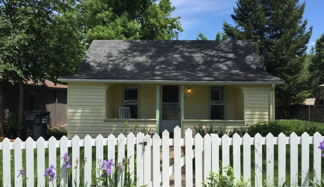 Charming Cottage in Historical Victorian Olde Erie Village