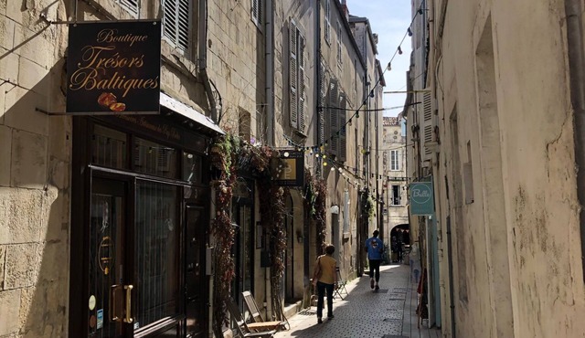 Charming cottage in La Rochelle, close to the beach!