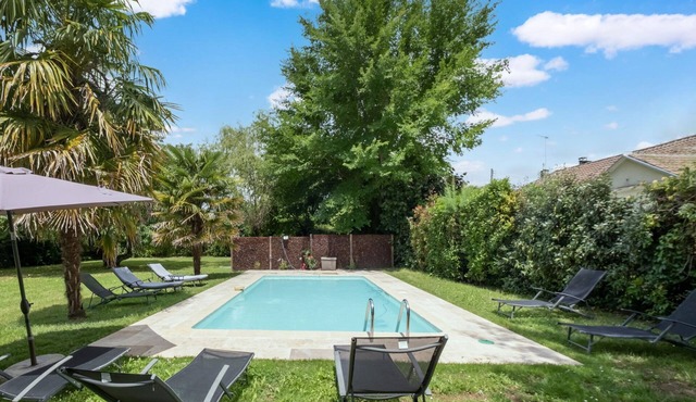 Charming cottage in Prayssac with private pool