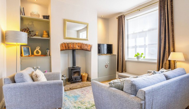 Charming Cottage in Saltaire UNESCO Village | Central Location | Free Parking