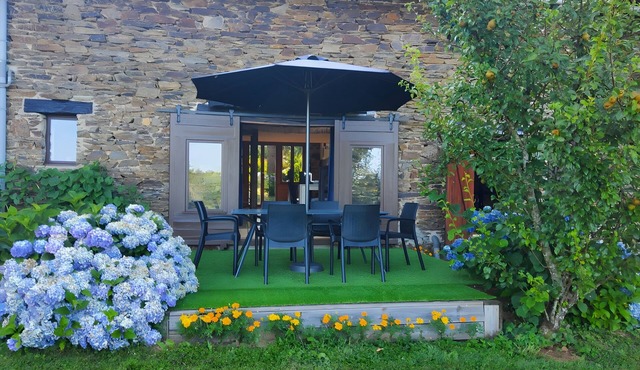 Charming Cottage in the Green Périgord Countryside
