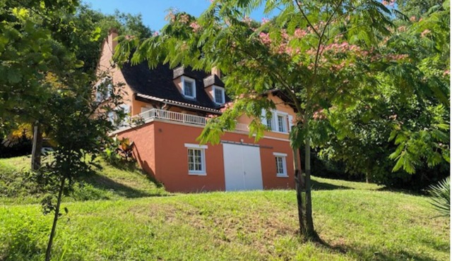 Charming cottage in the heart of nature with panoramic views