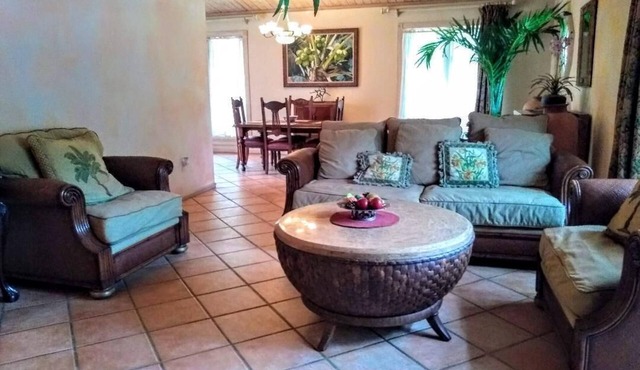 Charming Cottage in Plantation