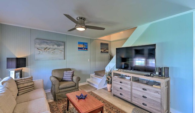 Charming Cottage Less Than half Mile to Atlantic Beach!