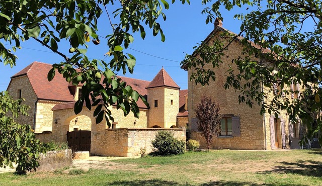 Charming cottage "Les Pierres de Tiphaine" in Montignac-Lascaux