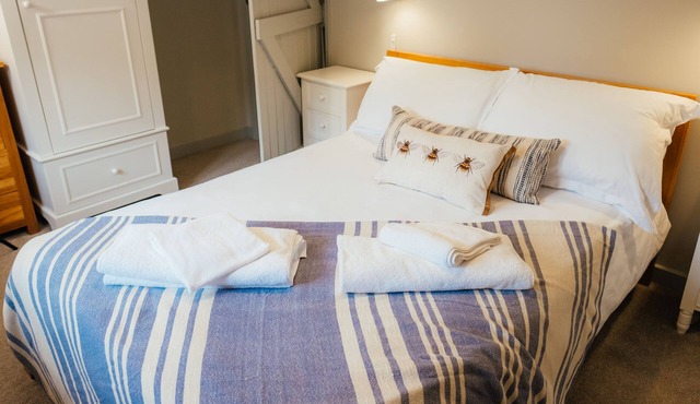 Charming Cottage next to Ancient Forest