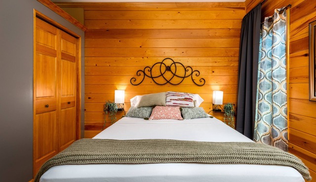 Charming Cottage near Niagara Falls and Buffalo