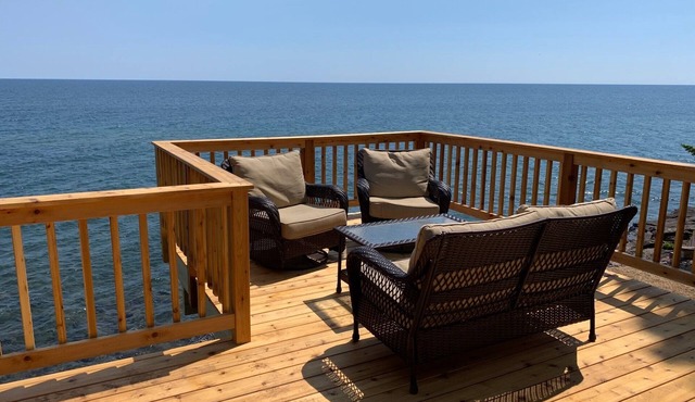 Charming Cottage On Lake Superior-15 minutes from Grand Marais and Lutsen