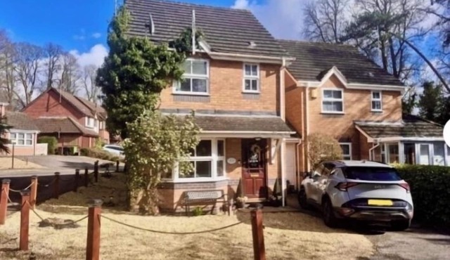 Charming Cottage Overlooking River & Nr Town/FREE Parking