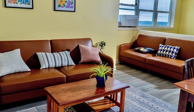 Charming Cottage Retreat Near Skaneateles with Stunning Otisco Lake Views