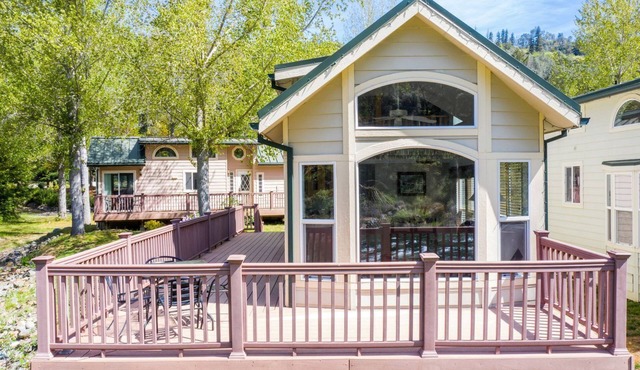 Charming Cottage Rental with Fabulous Views of the Trinity River in Northern California