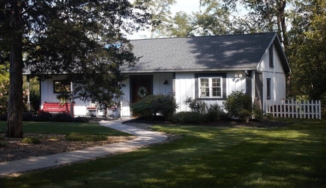 Charming Cottage Retreat, Dog friendly-fee