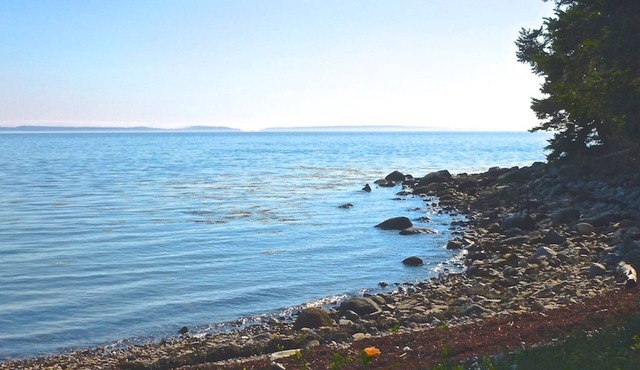Charming Cottage with Great Ocean Views in Quiet Wooded Setting near Acadia