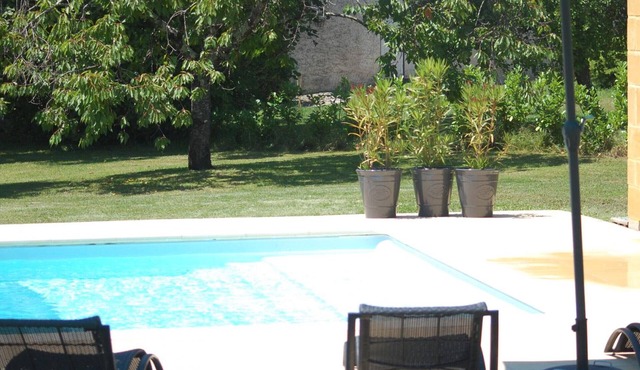 Charming Cottage with Pool & Private Lake near Scenic Dordogne