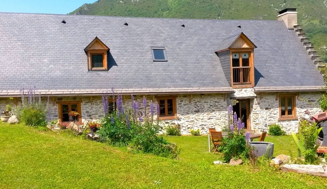 Charming cottage with character, Midi Pyrenees, Campan Valley.