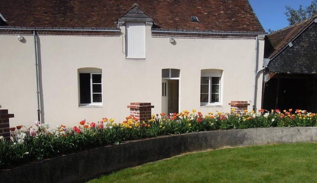 Charming cottage with fireplace and garden in Danzé