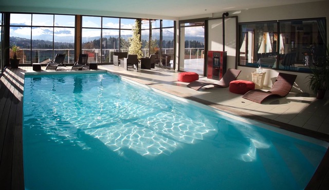 charming cottage with indoor pool