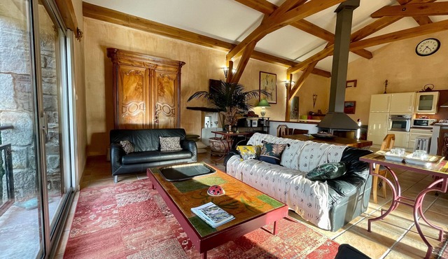 Charming Cottage with Panoramic Valley Views, Fireplace, and Baby Equipment in Tranquil Village