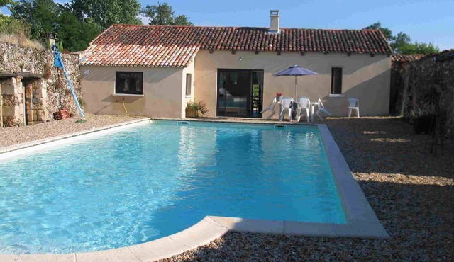 Charming cottage with pool
