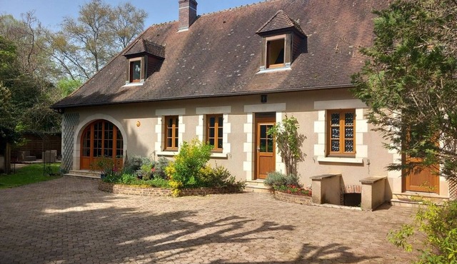 Charming Cottage with Spa, Billiards, Garden and Ping-Pong