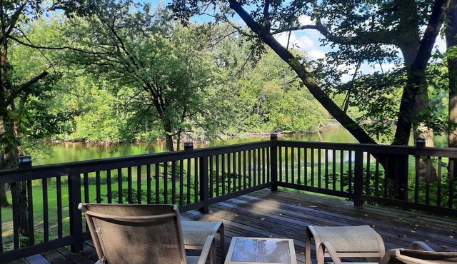 Charming cottage with AC in lovely Leonidas