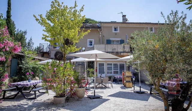 Charming cottages, 10 bedrooms, 25 beds, swimming pools, and numerous amenities