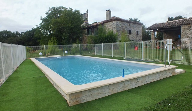charming cottages in the gorges of Aveyron, 14 people