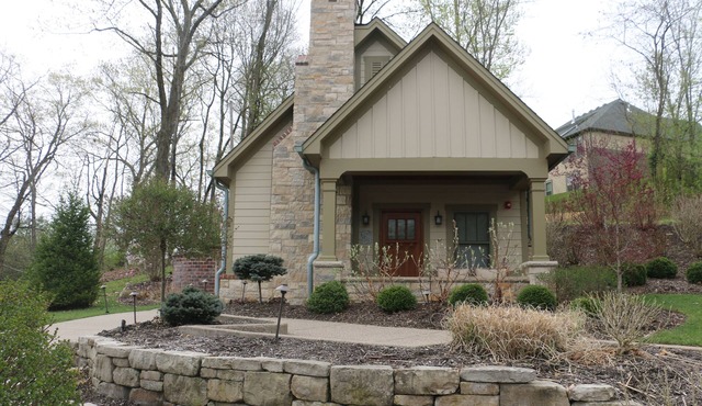 Charming cottages located at wedding venue in St Albans Missouri