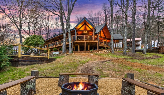 Charming cottages with serene mountain views w/firepit