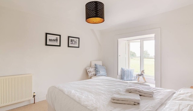 Charming countryside retreat with luxury shared spaces