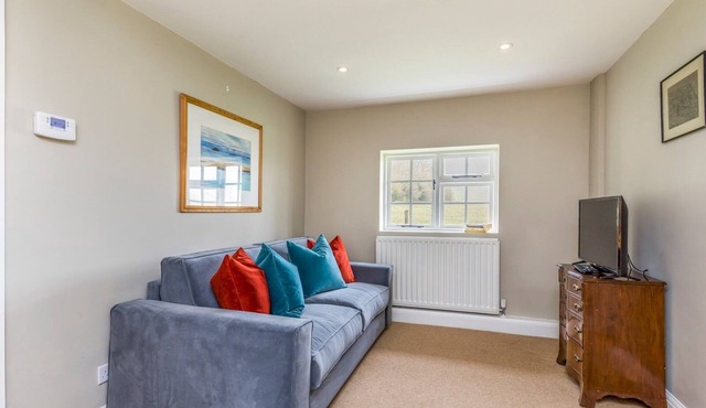 Charming Country Cottage With Spectacular Views - Pass the Keys