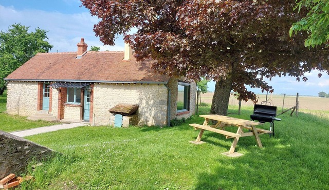 Charming Country Cottage Near Orléans with Orchard, Garden, and Wildlife