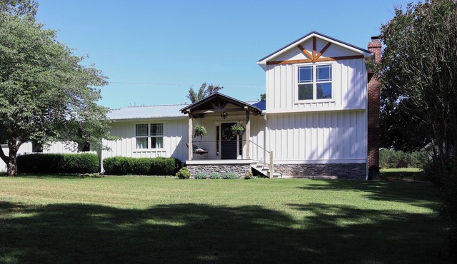 Charming Country Get-away! Kid and Pet Friendly