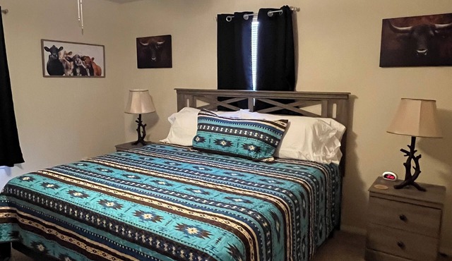 Charming Country Home, 2-bedroom house in the countryside of Lexington, TX.