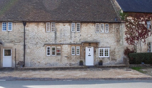 Charming Country House Nr Bath (WC)