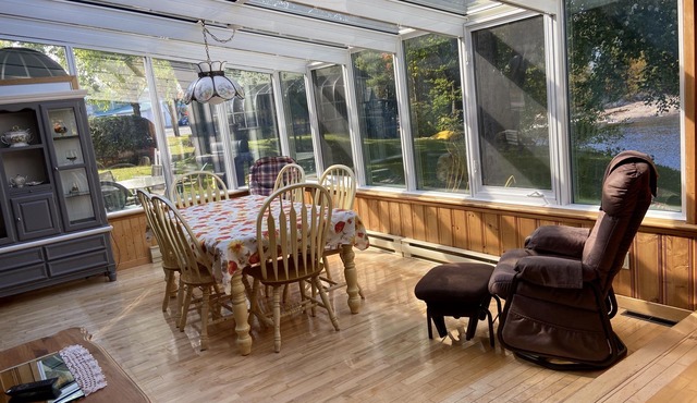 Charming country house in a warm Laurentians village