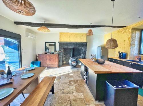 Charming country house retreat with swimming pool Douzillac