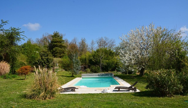 Charming country house with swimming pool