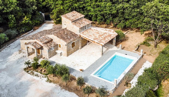 Charming country house in Provence, perfect for families