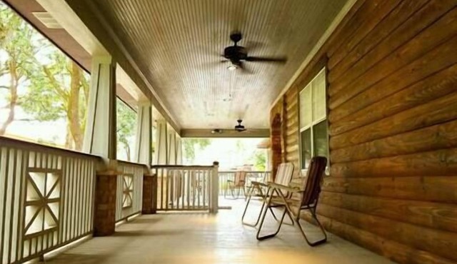 Charming Country Cabin with Self Check In