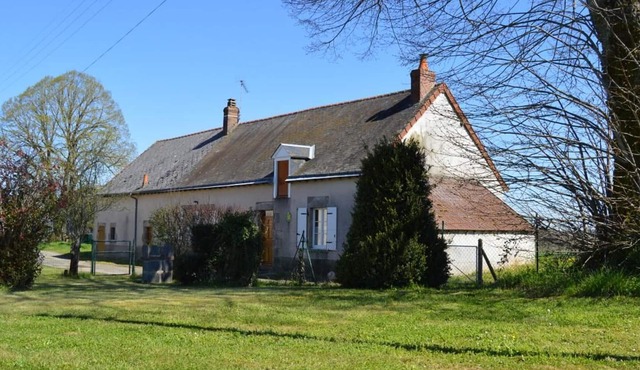 Charming Countryside Cottage with Private Garden and Garage, near Nature and Historic Sites