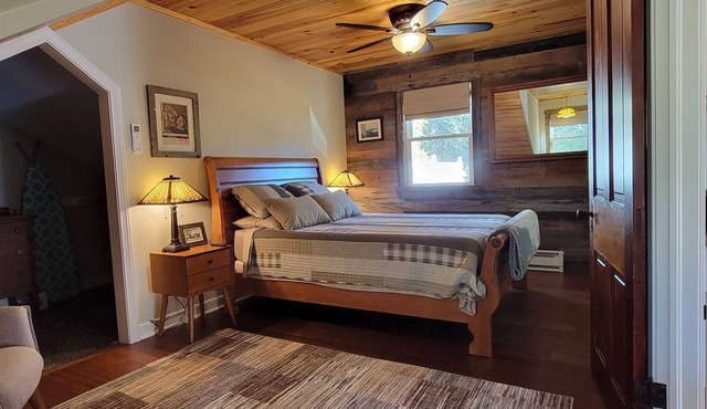 Charming Couples Get-away at Put-in-Bay. - The Screened Inn