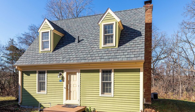 Charming & Cozy 2BR Cottage | Fireplace | Dog-Friendly | Amenity Access
