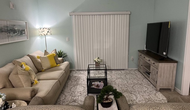 Charming & Cozy 3 bedroom condo 15mn to Jacksonville beaches!