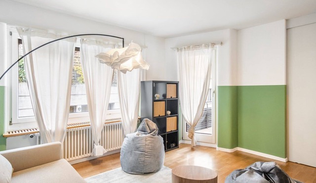 Charming Cozy Apartment: Great Zurich Location