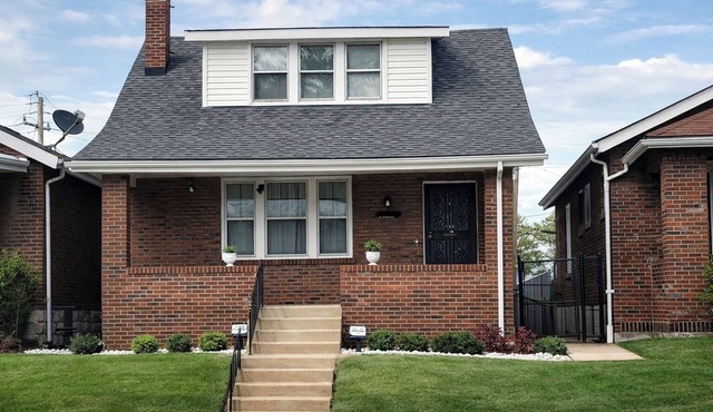Charming Cozy Brick Bungalow in the heart of St. Louis