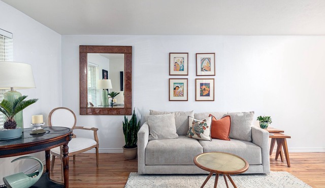 Charming Cozy Duplex, 30 miles from AT&T stadium