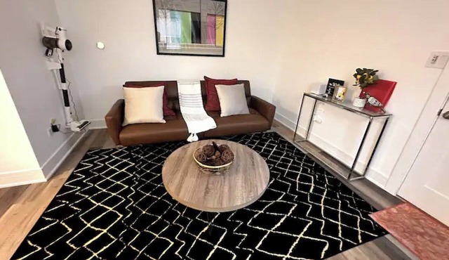 Charming Cozy Suite in Riverside