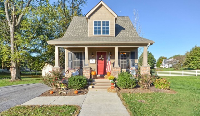 Charming "Cream of the Crop" Cape ~❤️of Middletown