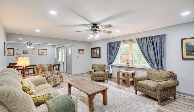 Charming Creedmoor Retreat Near Falls Lake!